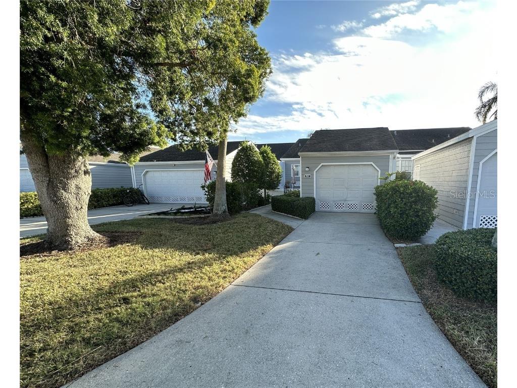 517 Woodstork Circle Bradenton FL 34209 A4635322 image1