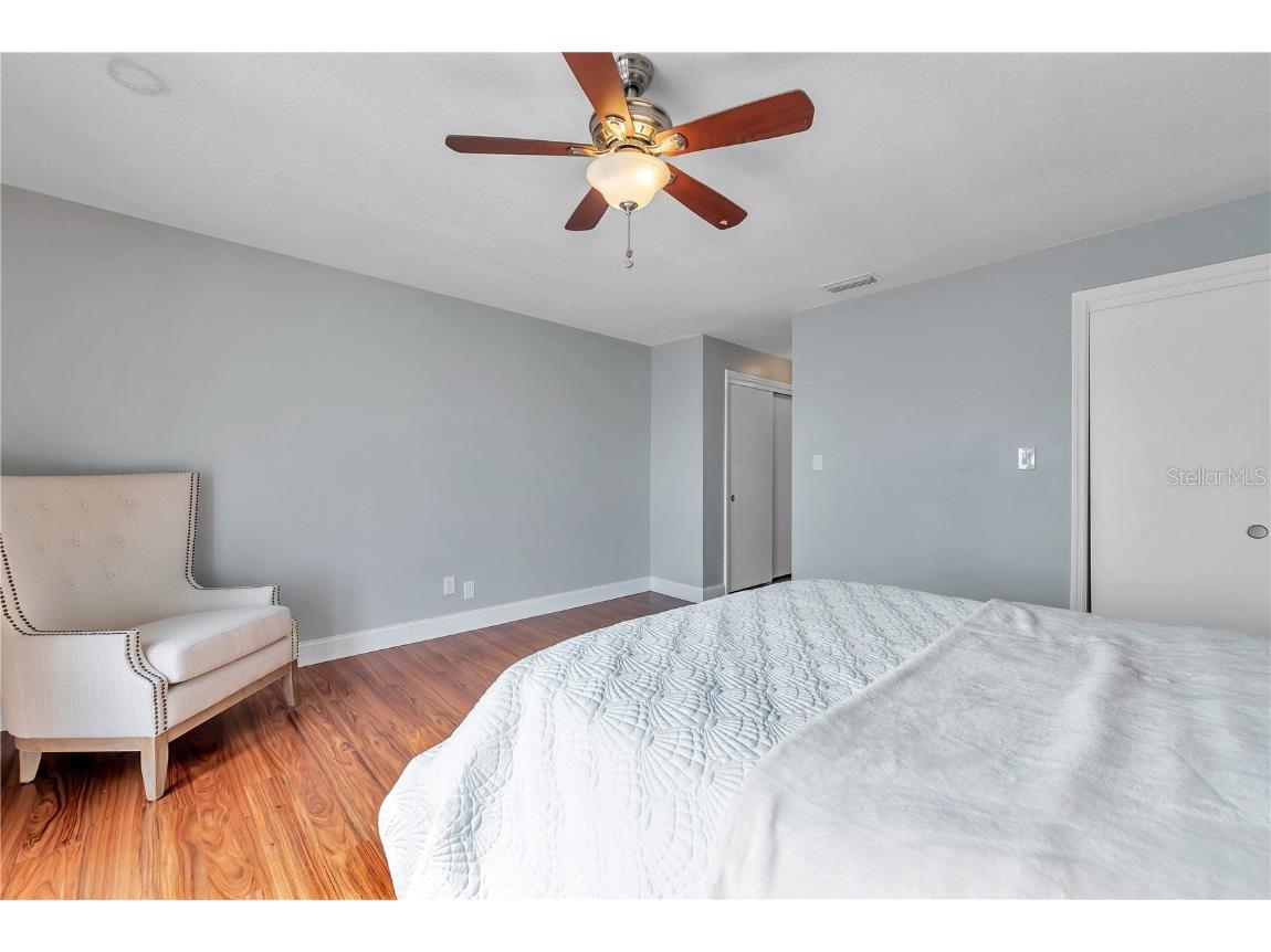 5172 Coquina Key Drive SE Saint Petersburg FL 33705 TB8416173 image18