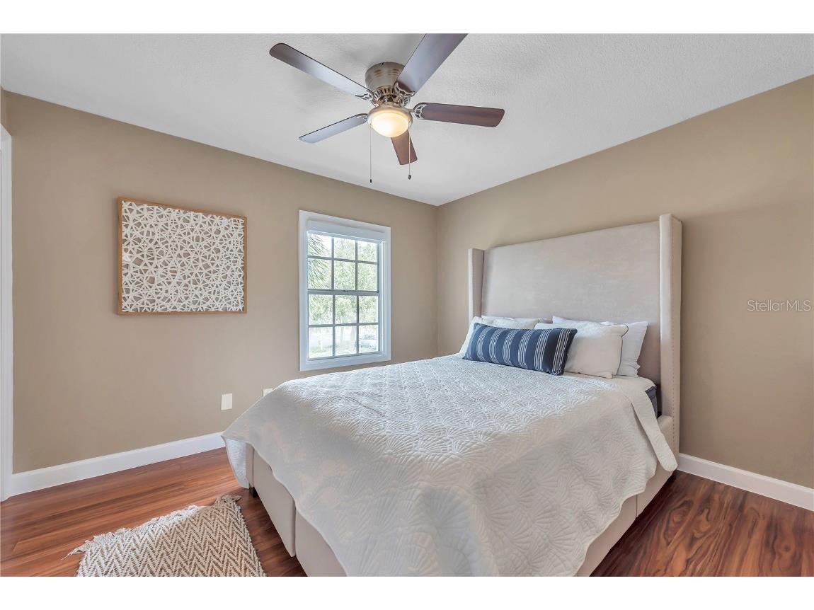 5172 Coquina Key Drive SE Saint Petersburg FL 33705 TB8416173 image24