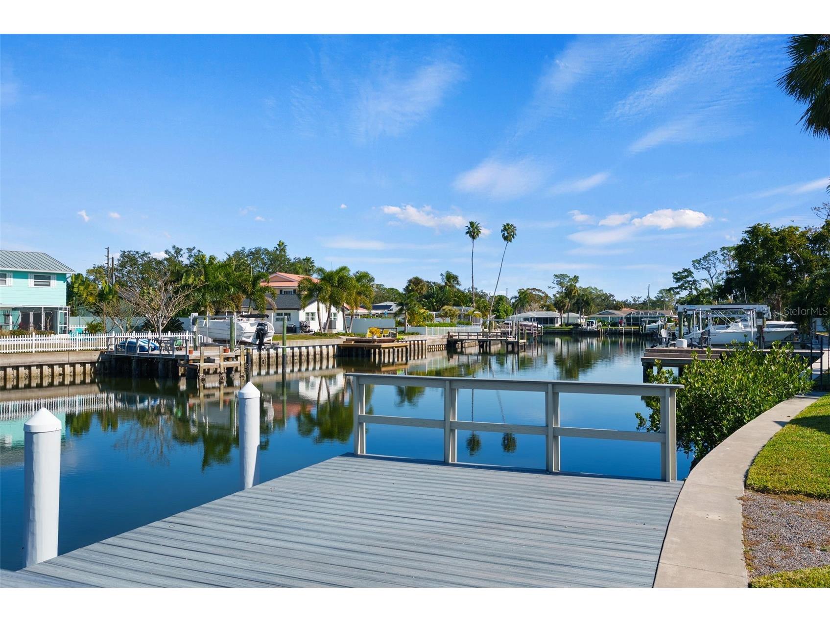 5173 Horseshoe Place Saint Petersburg FL 33703 TB8448289 image1