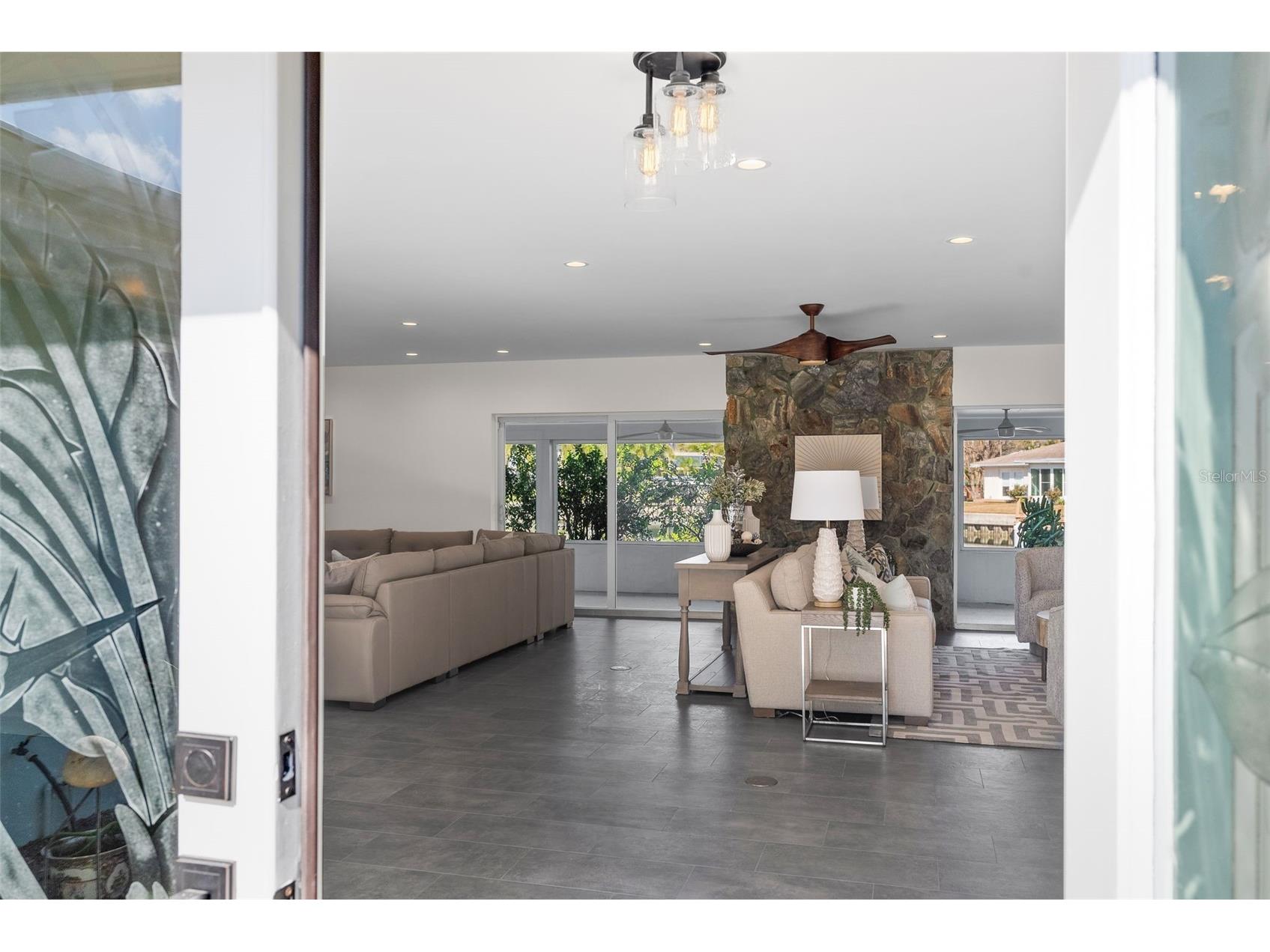 5173 Horseshoe Place Saint Petersburg FL 33703 TB8448289 image25