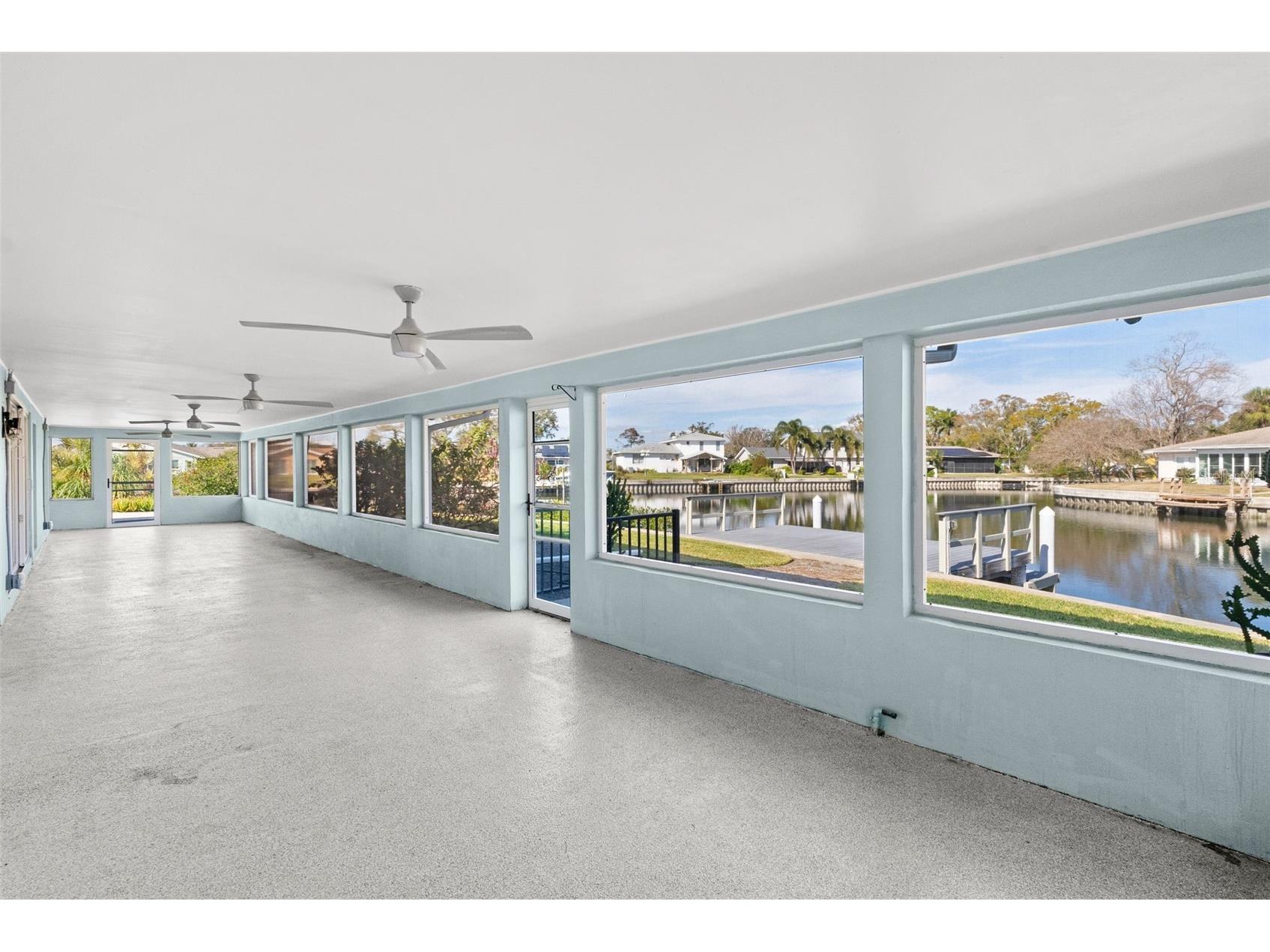 5173 Horseshoe Place Saint Petersburg FL 33703 TB8448289 image32