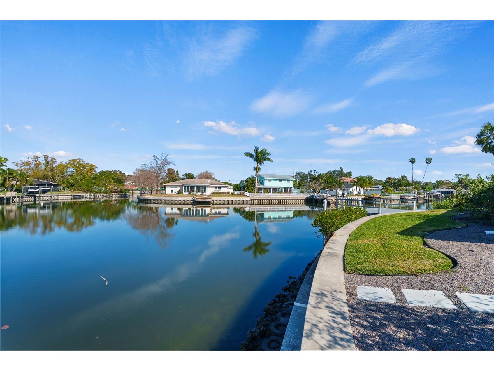 5173 Horseshoe Place Saint Petersburg FL 33703 TB8448289 image4