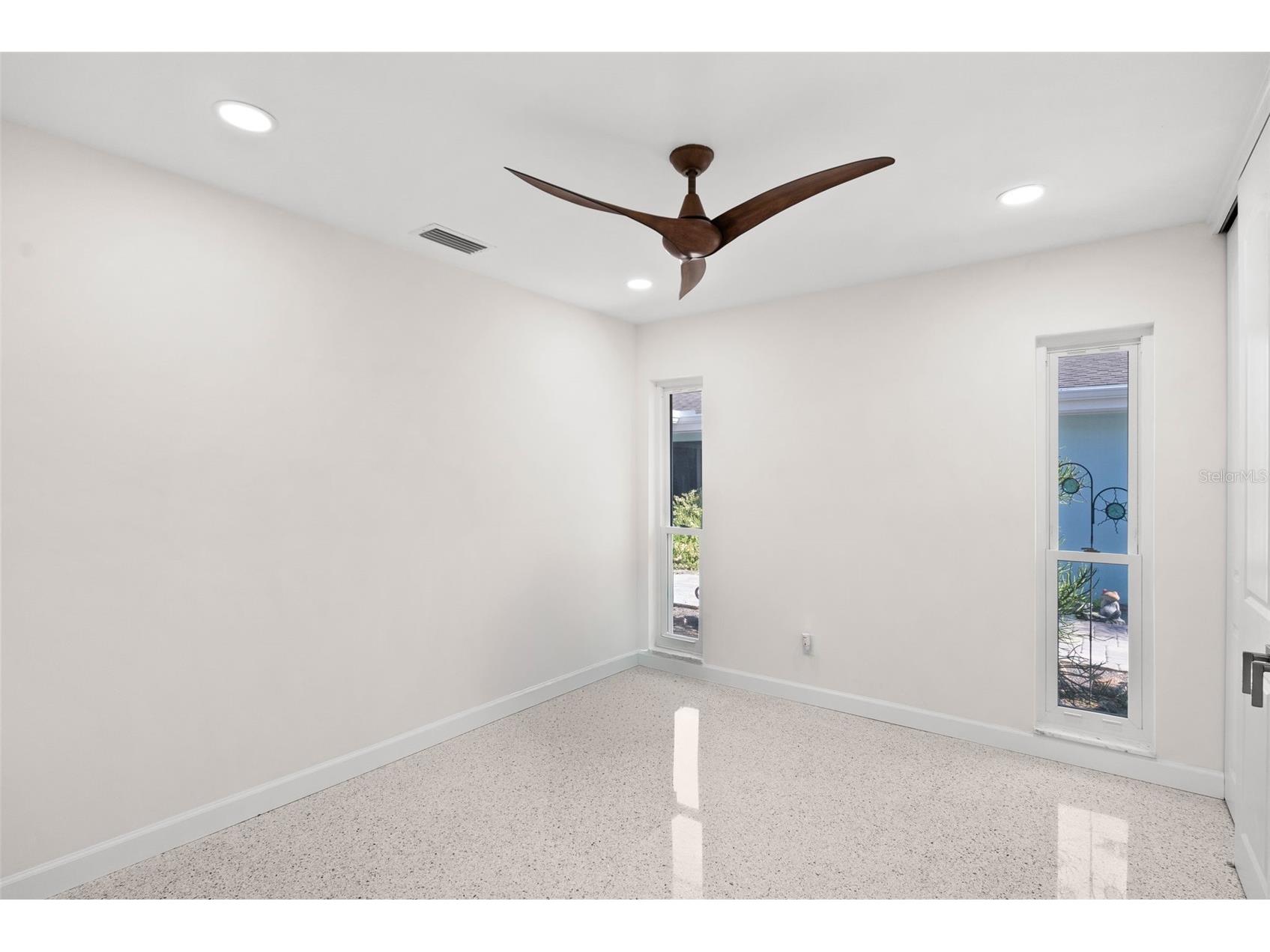 5173 Horseshoe Place Saint Petersburg FL 33703 TB8448289 image46