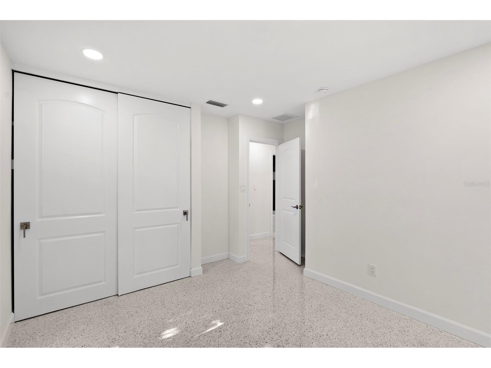 5173 Horseshoe Place Saint Petersburg FL 33703 TB8448289 image49