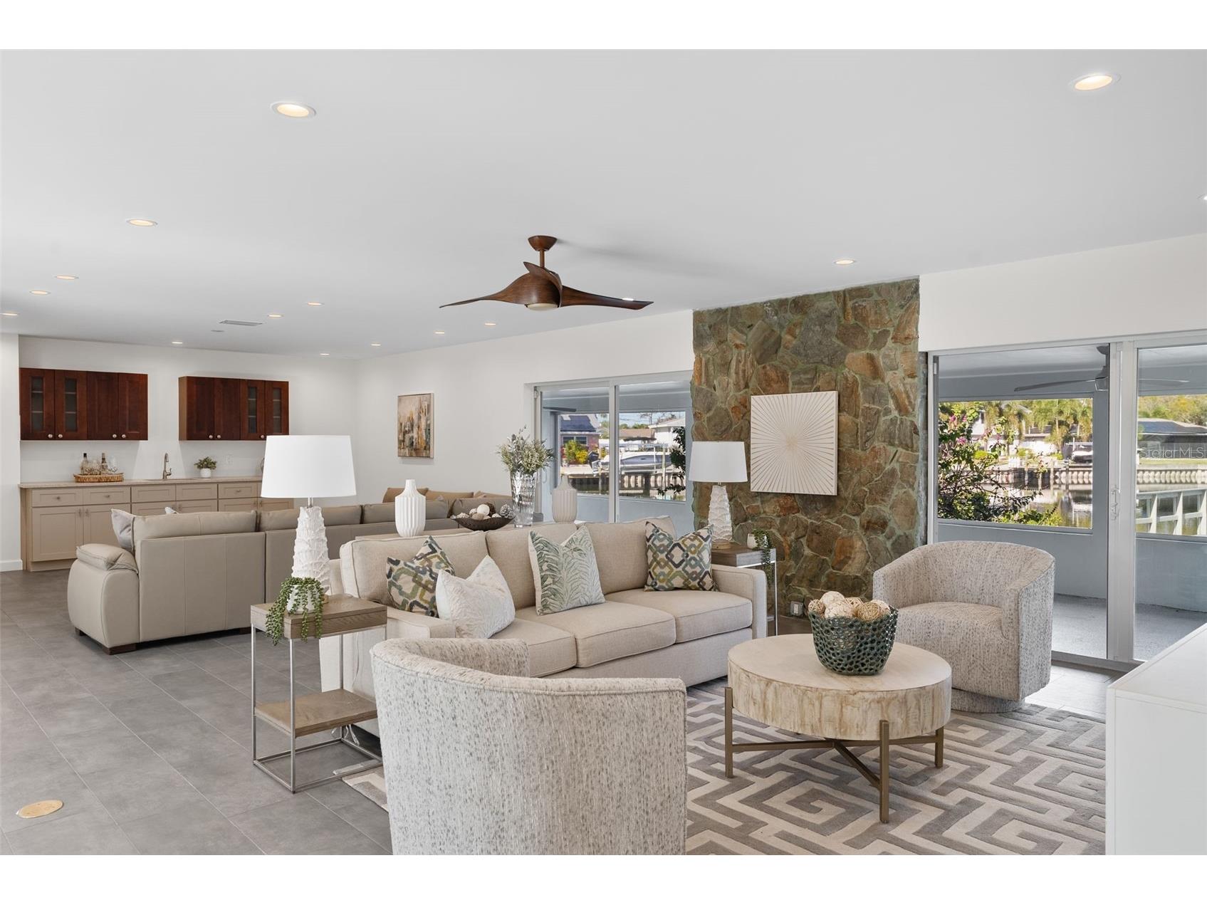 5173 Horseshoe Place Saint Petersburg FL 33703 TB8448289 image6