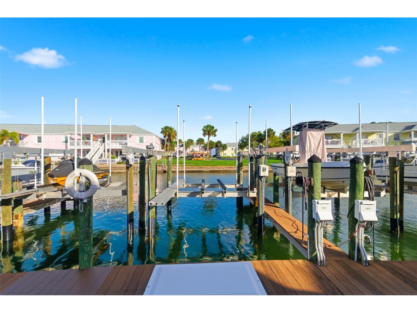 5174 Beach Drive SE #D Saint Petersburg FL 33705 - TAMPA BAY TB8484379 image35