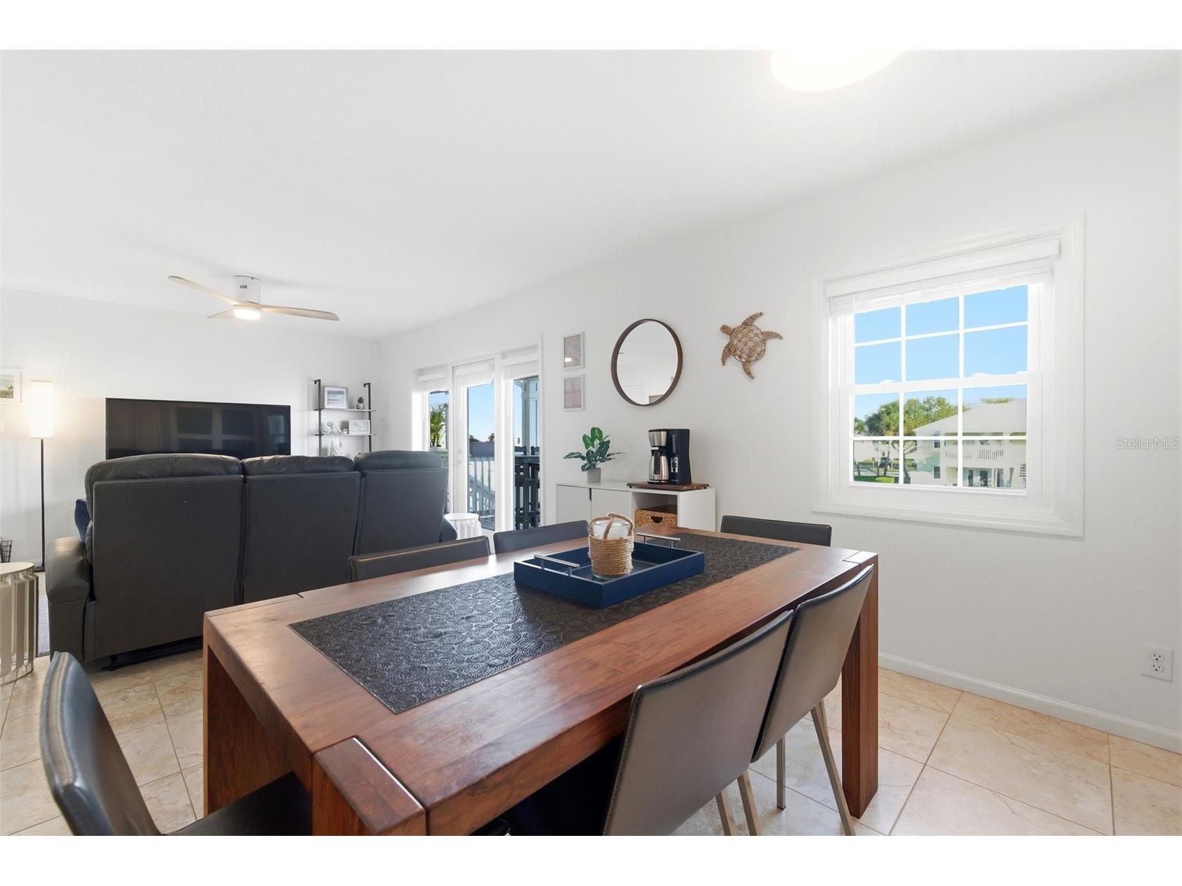 5174 Beach Drive SE #D Saint Petersburg FL 33705 - TAMPA BAY TB8484379 image6