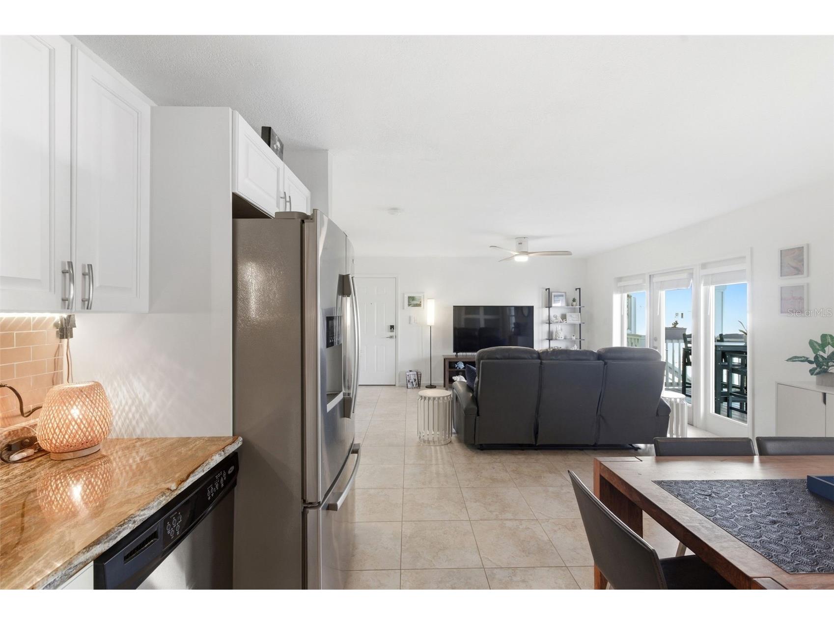 5174 Beach Drive SE #D Saint Petersburg FL 33705 - TAMPA BAY TB8484379 image8