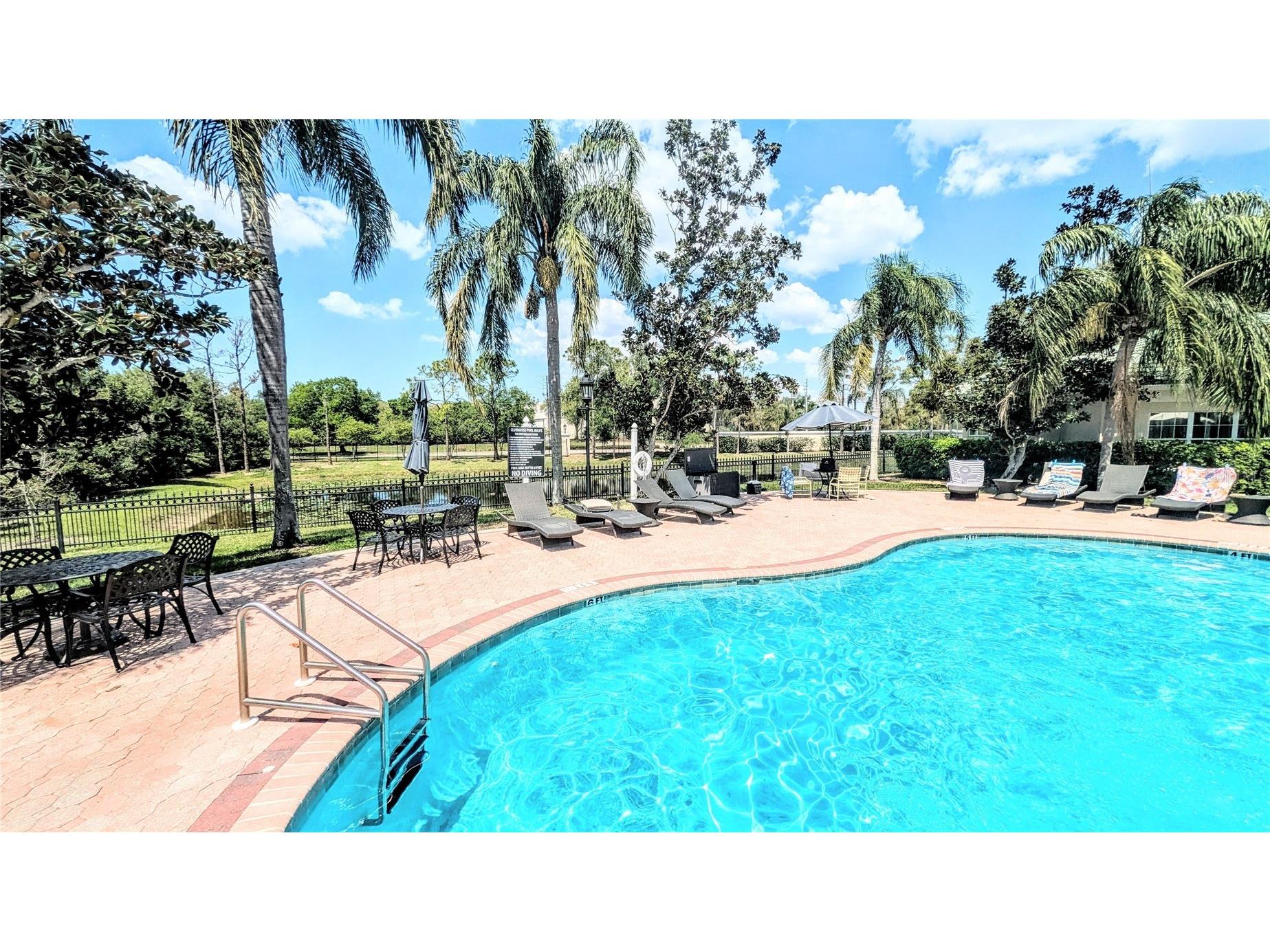5174 Northridge Road #102 Sarasota FL 34238 A4688328 image25