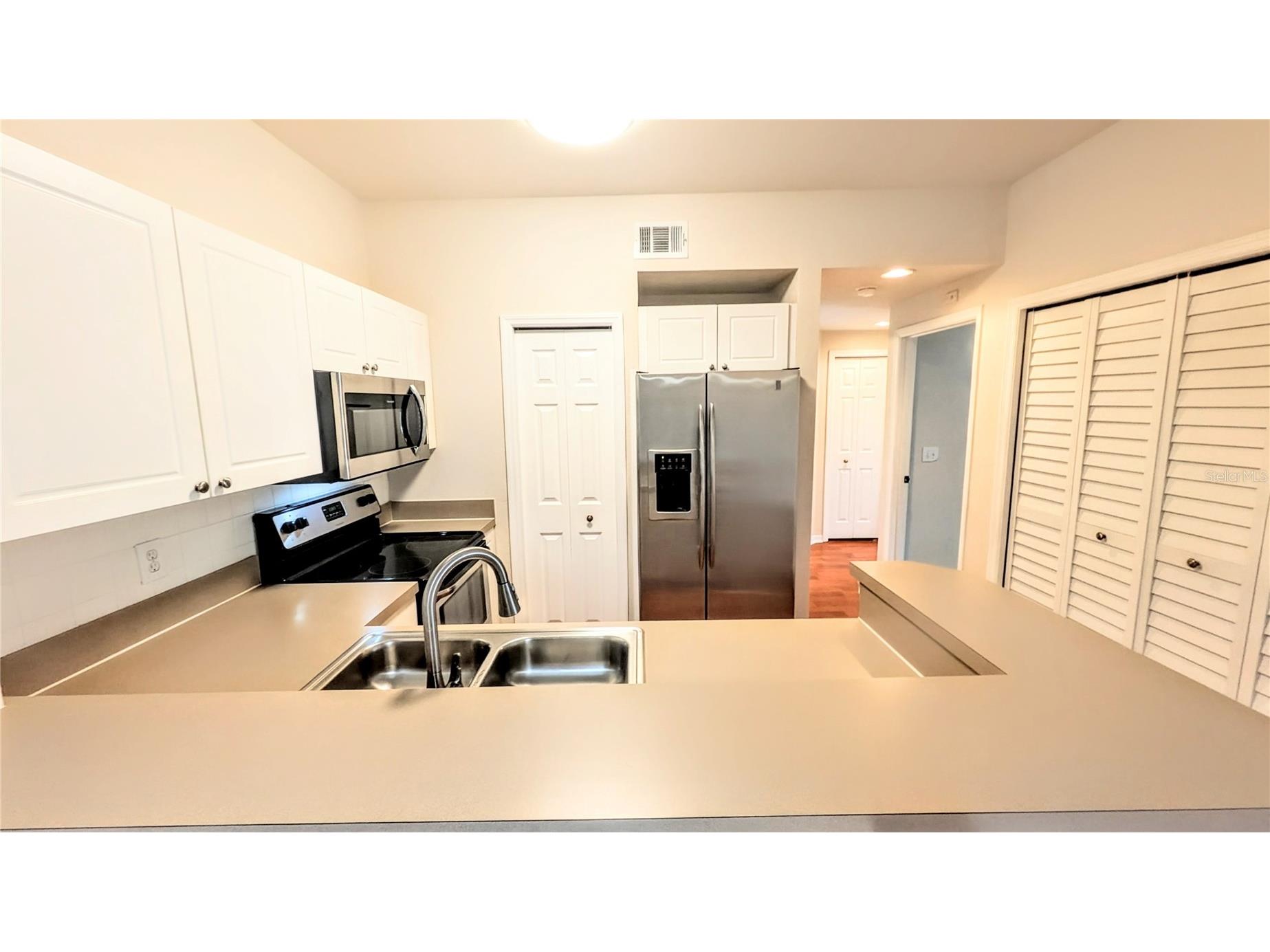 5174 Northridge Road #102 Sarasota FL 34238 A4688328 image7