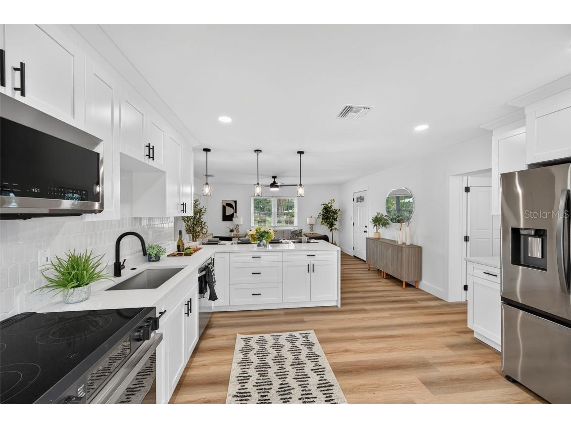 5175 23rd Avenue N Saint Petersburg FL 33710 TB8414858 image13