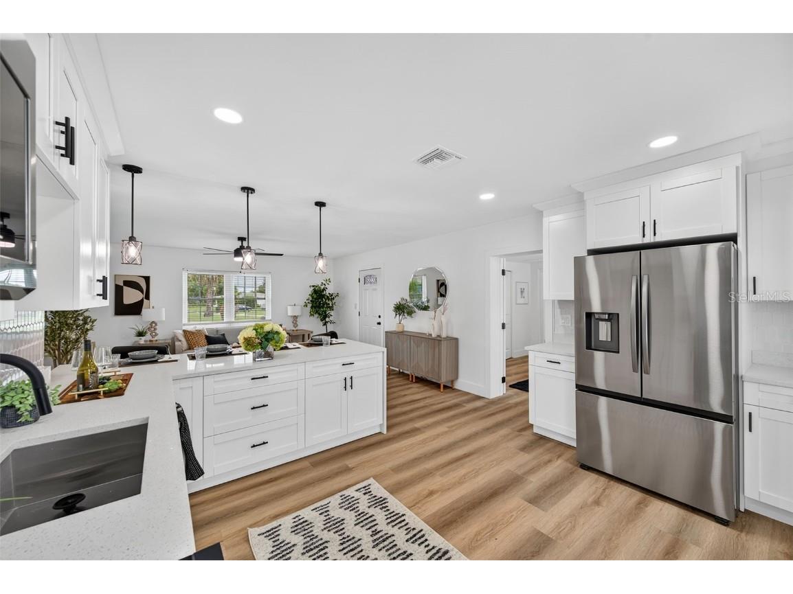 5175 23rd Avenue N Saint Petersburg FL 33710 TB8414858 image14