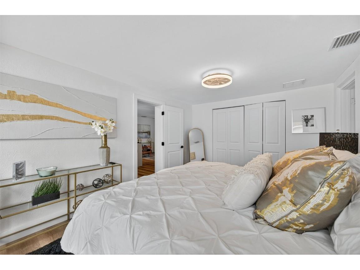 5175 23rd Avenue N Saint Petersburg FL 33710 TB8414858 image18