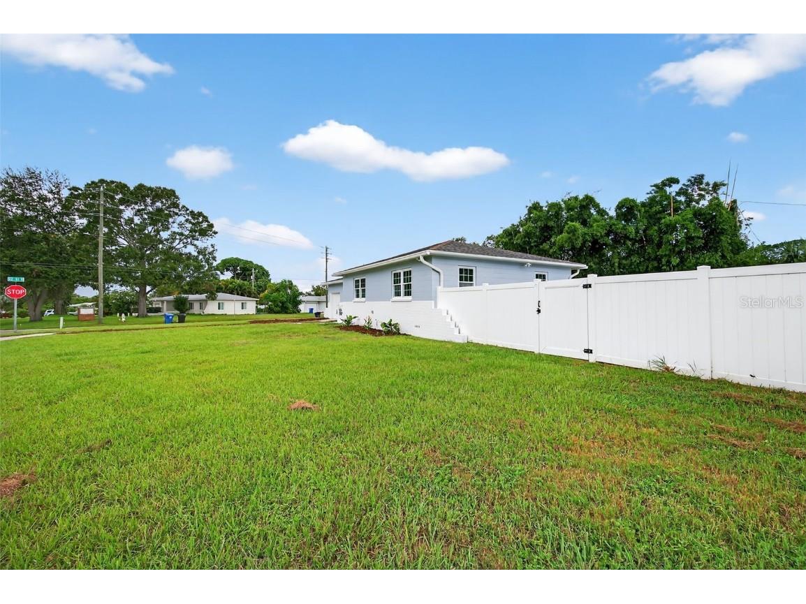 5175 23rd Avenue N Saint Petersburg FL 33710 TB8414858 image39