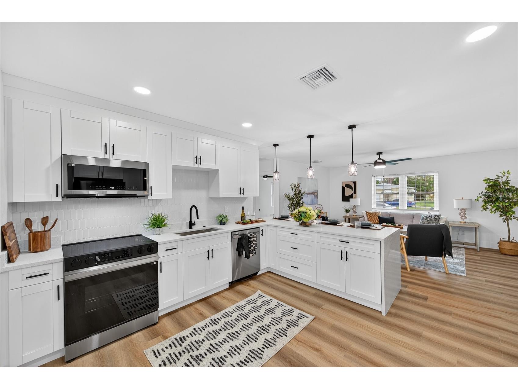 5175 23rd Avenue N Saint Petersburg FL 33710 TB8476065 image15