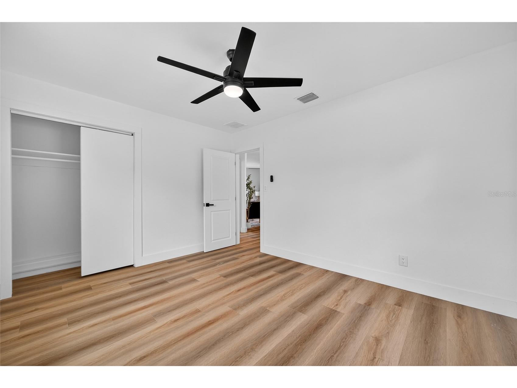 5175 23rd Avenue N Saint Petersburg FL 33710 TB8476065 image33