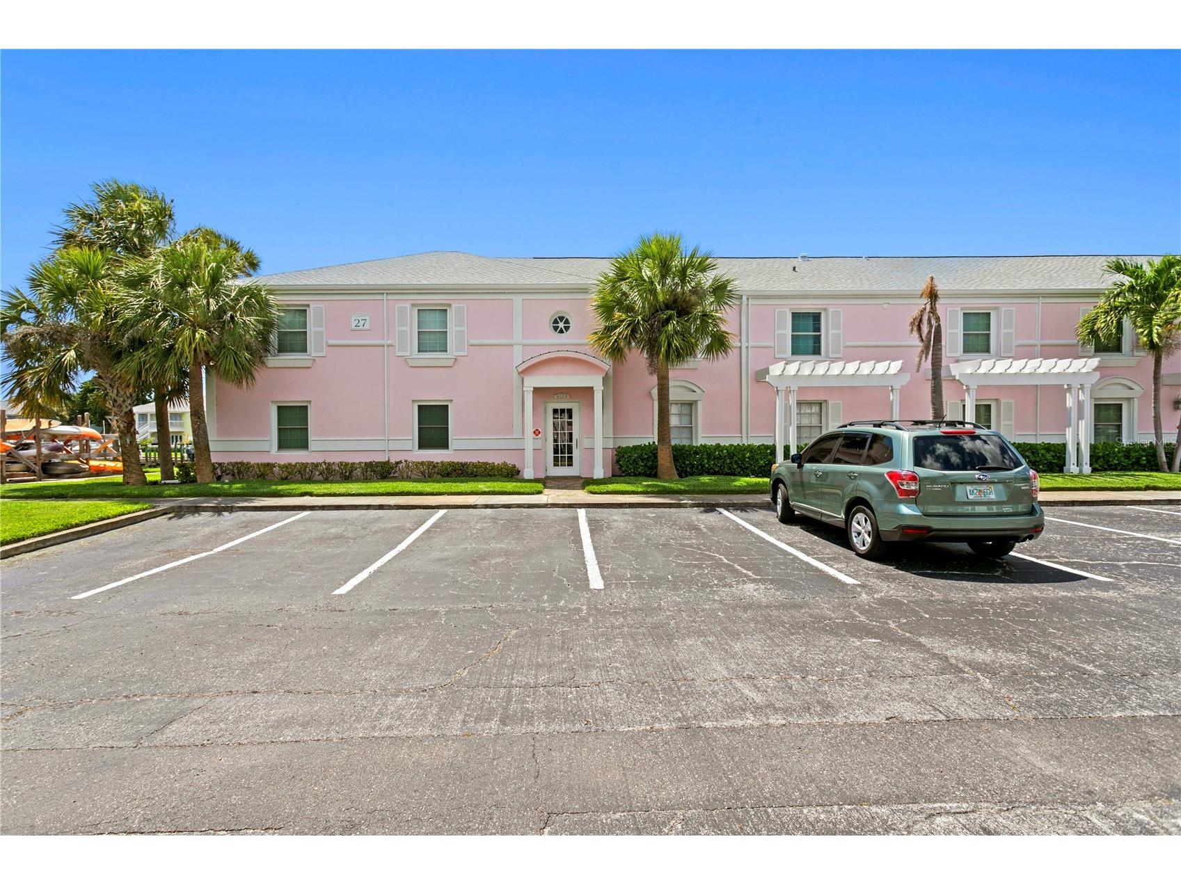 5175 Coquina Key Drive SE #A Saint Petersburg FL 33705 - TAMPA BAY TB8509827 image2
