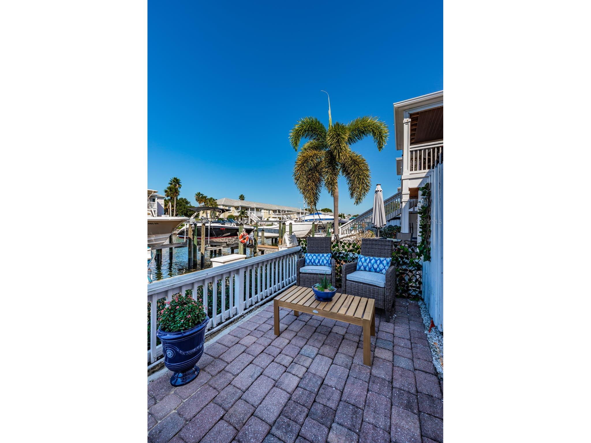 5175 Coquina Key Drive SE #C Saint Petersburg FL 33705 TB8478073 image18