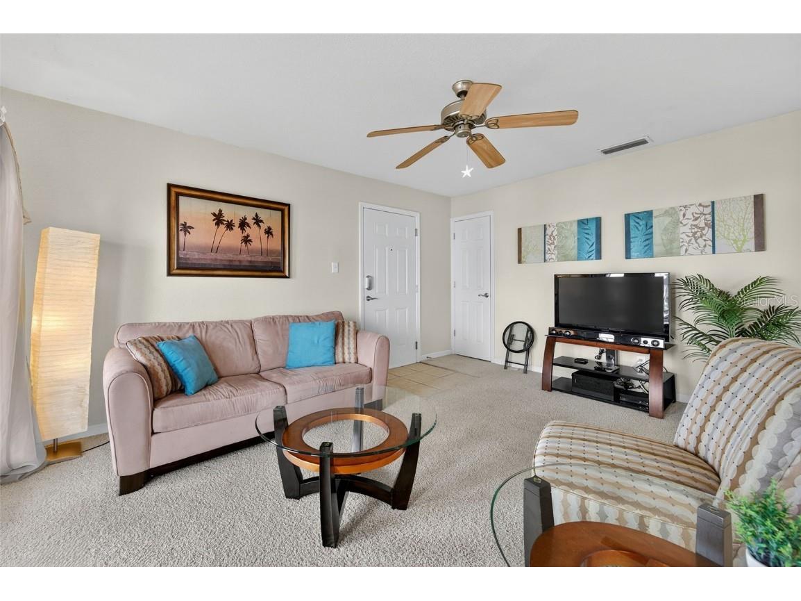 5175 Coquina Key Drive SE #D Saint Petersburg FL 33705 - TAMPA BAY TB8424122 image3