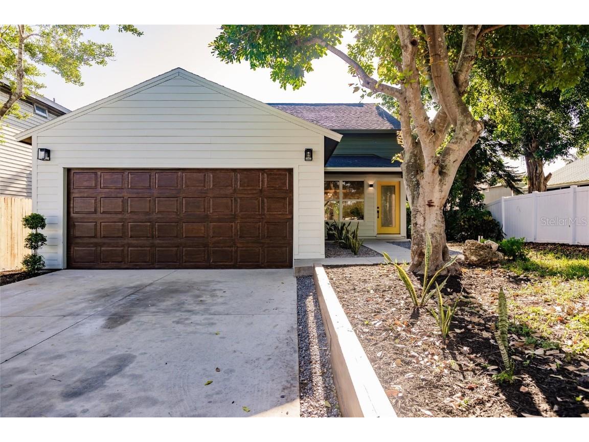 5175 Moeller Avenue Sarasota FL 34233 A4614250 image1