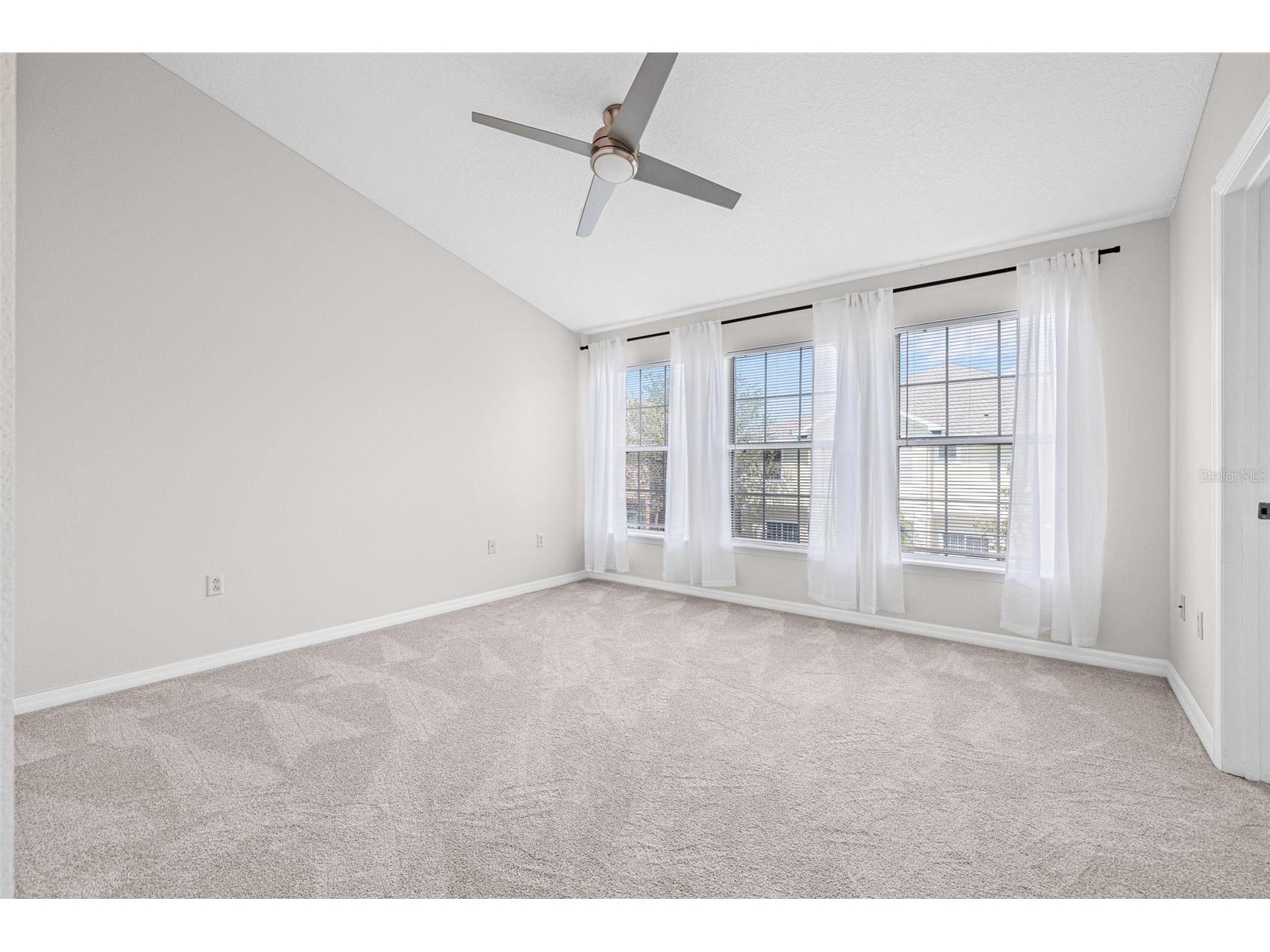 5176 6th Street N Saint Petersburg FL 33703 TB8476777 image24