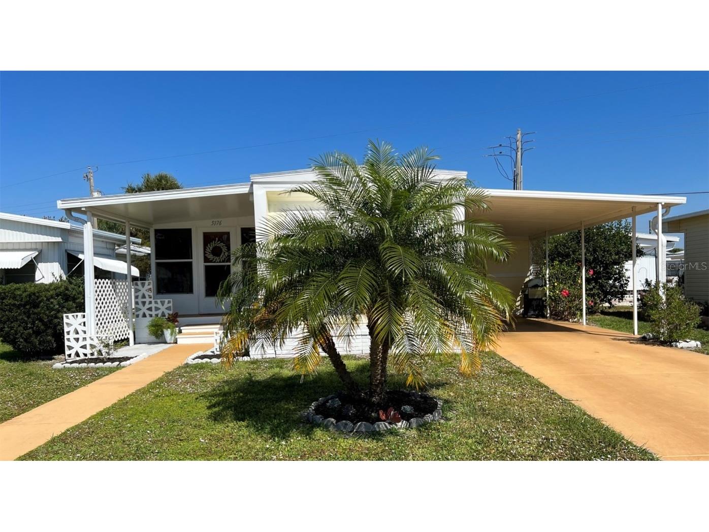 5176 Pebble Beach Avenue Sarasota FL 34234 A4562265 image1