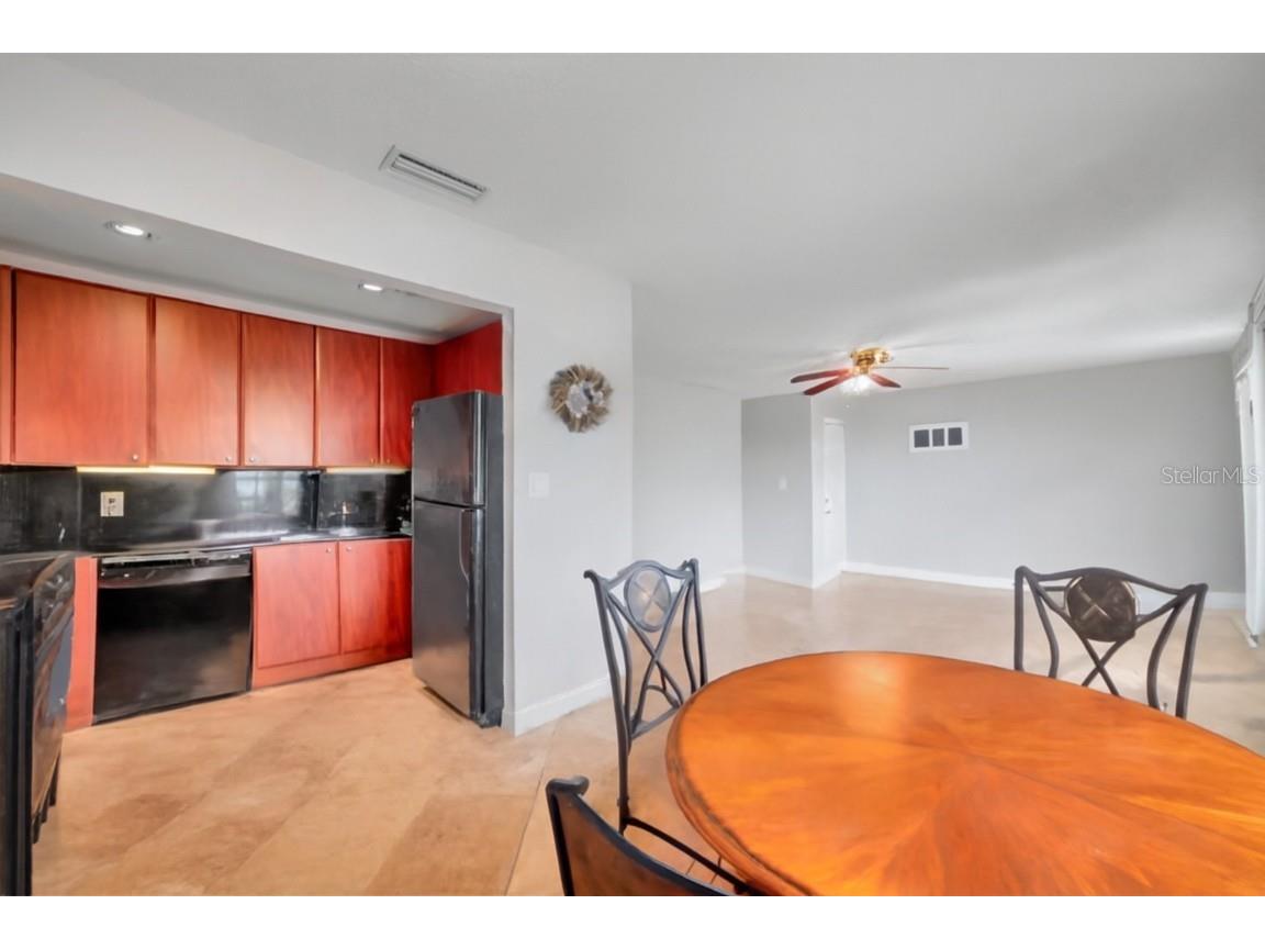 5176 Salmon Drive SE #A Saint Petersburg FL 33705 TB8452846 image4