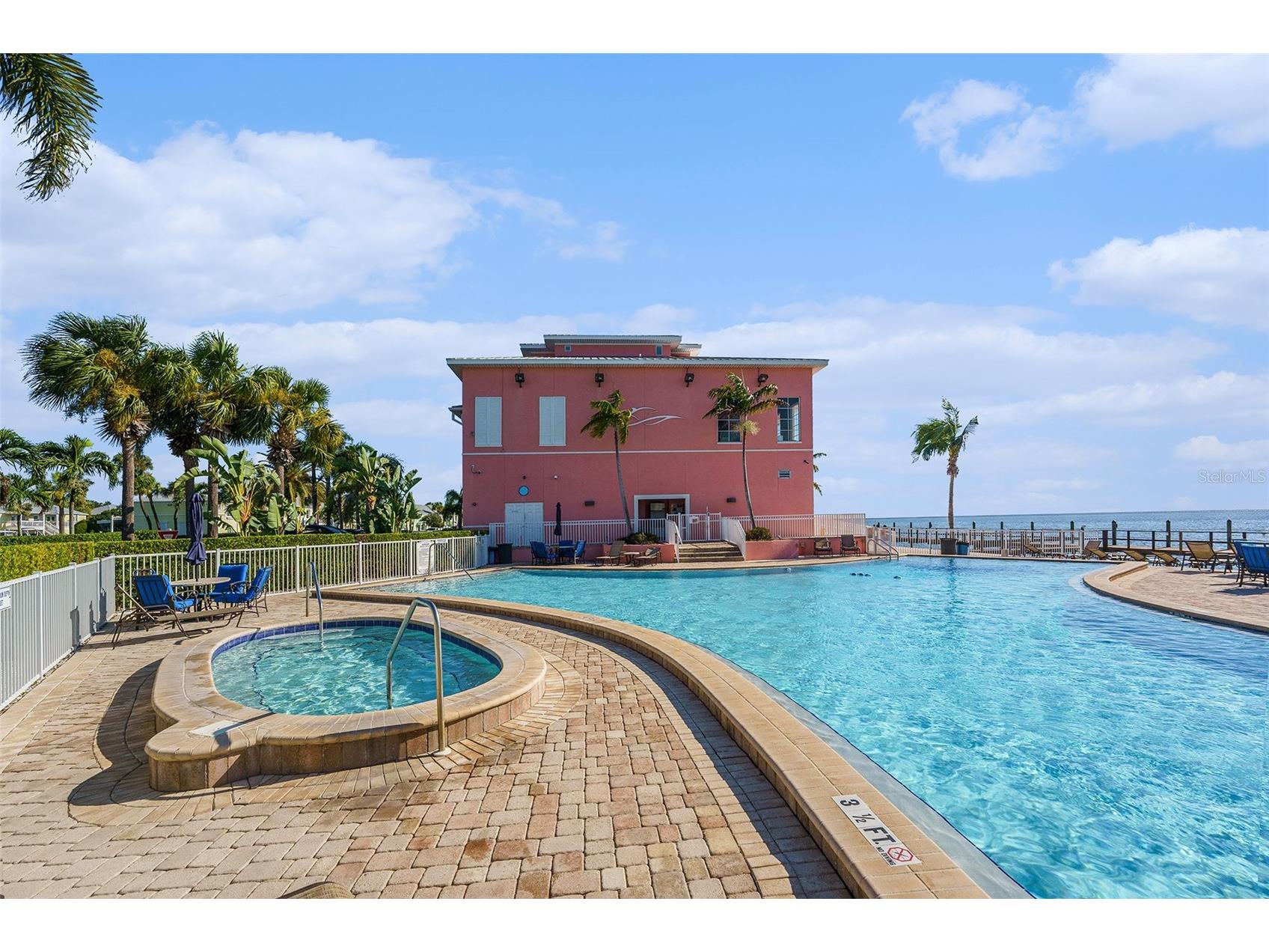 5176 Salmon Drive SE #A Saint Petersburg FL 33705 TB8520260 image10