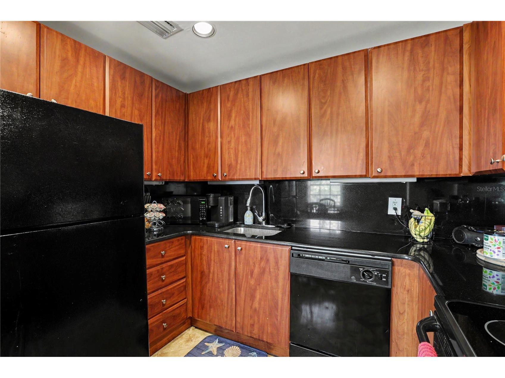 5176 Salmon Drive SE #A Saint Petersburg FL 33705 TB8520260 image6