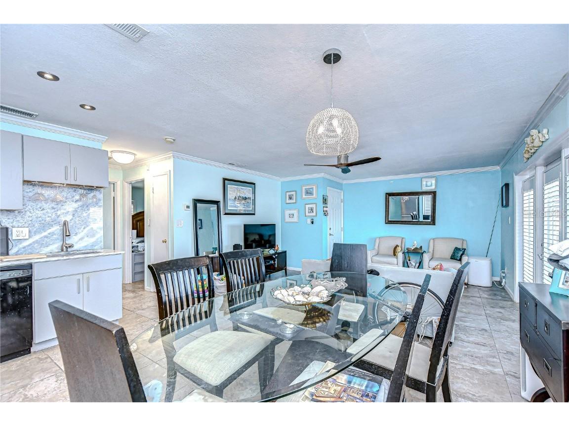 5176 SE Salmon Drive SE #D Saint Petersburg FL 33705 TB8335506 image4