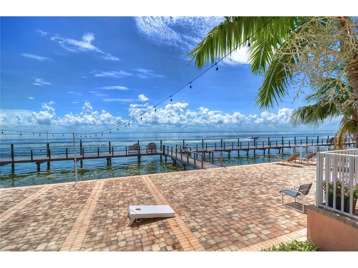 5176 SE Salmon Drive SE #D Saint Petersburg FL 33705 TB8335506 image50