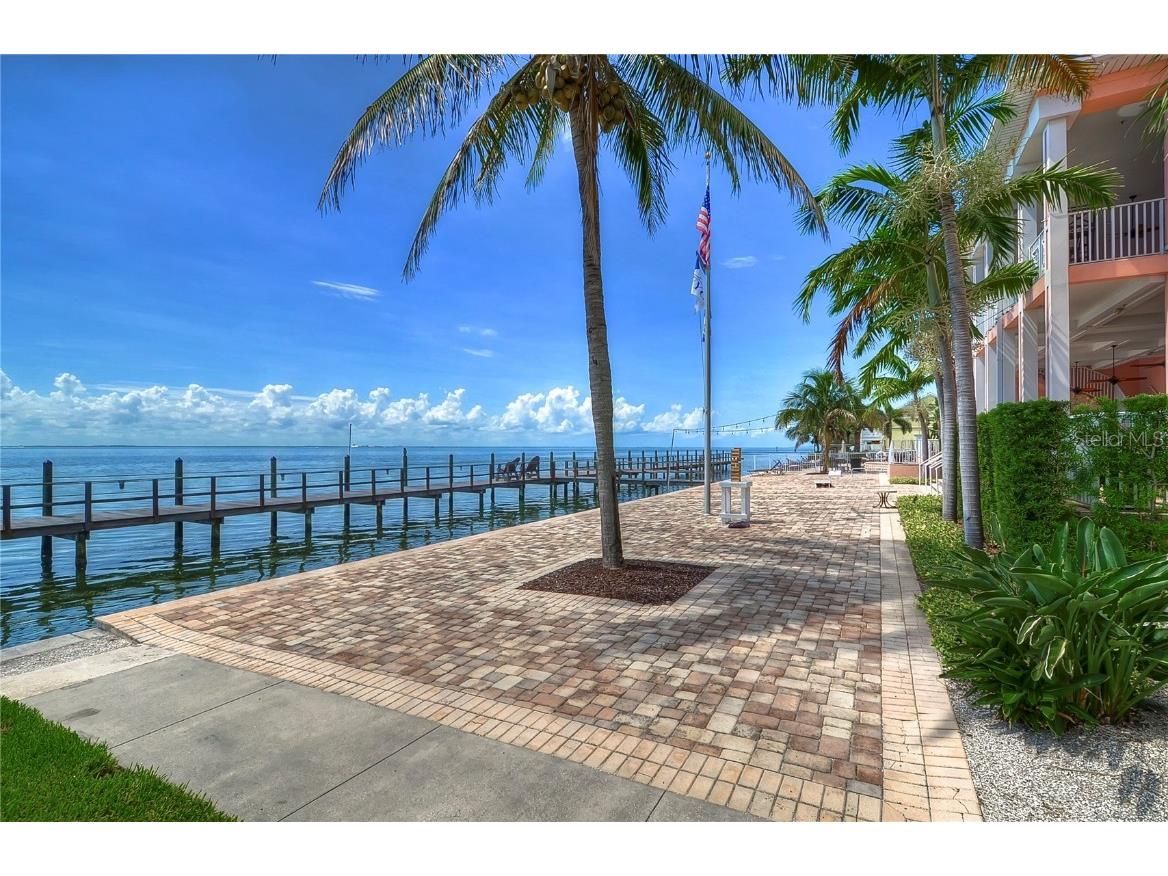 5176 SE Salmon Drive SE #D Saint Petersburg FL 33705 TB8335506 image54