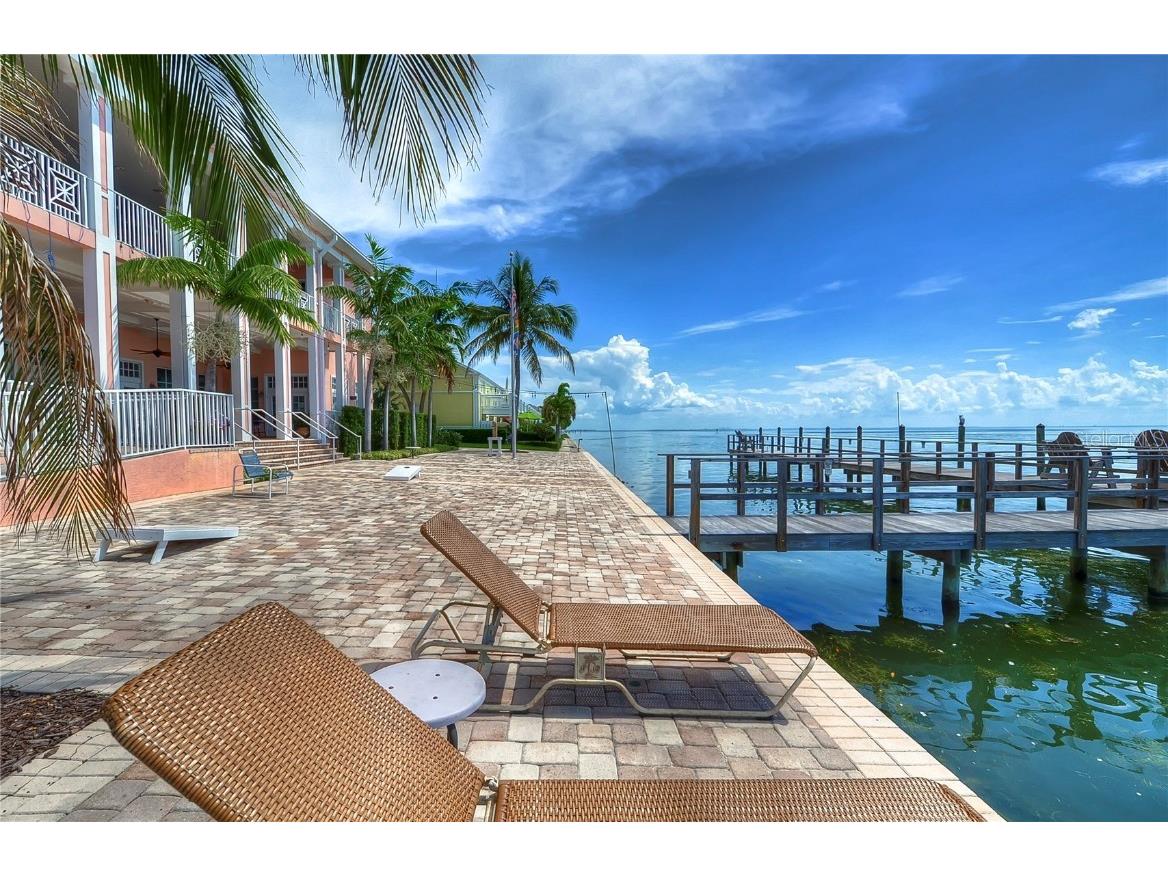 5176 SE Salmon Drive SE #D Saint Petersburg FL 33705 TB8335506 image58