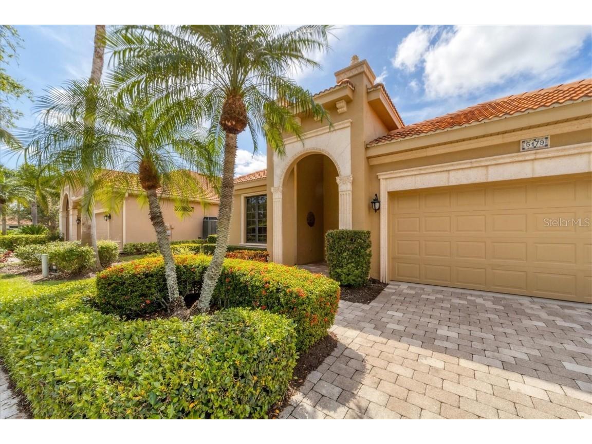 5179 Cantabria Crest Sarasota FL 34238 A4656380 image1