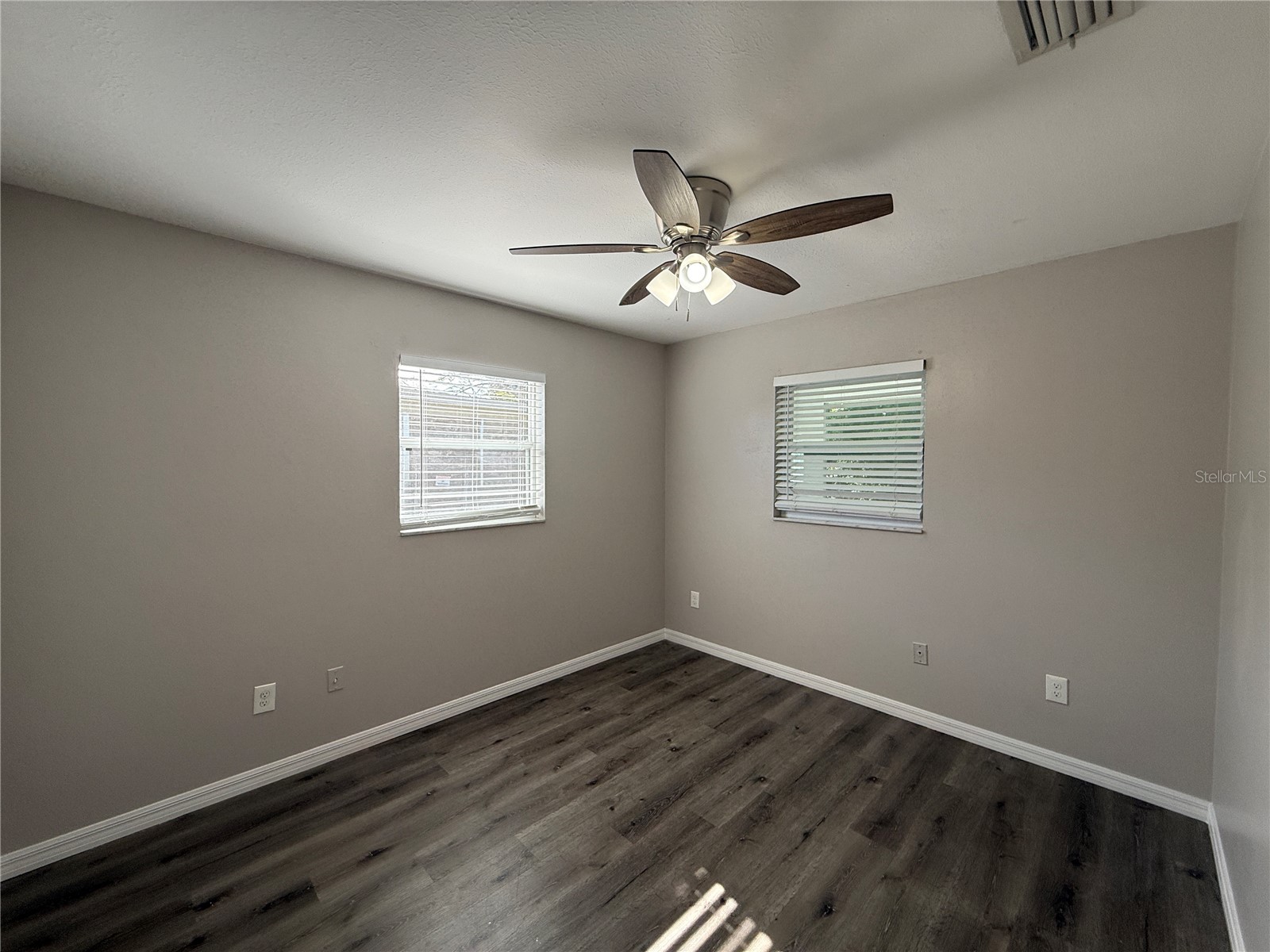 518 Briarwood Road Venice FL 34293 A4689114 image9