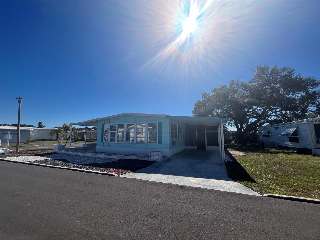 518 Cervina Drive N Venice FL 34285 N6141281 image1