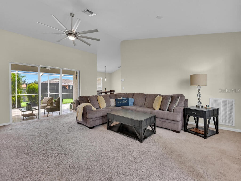 518 NW 11th Terrace Cape Coral FL 33993 C7514292 image3