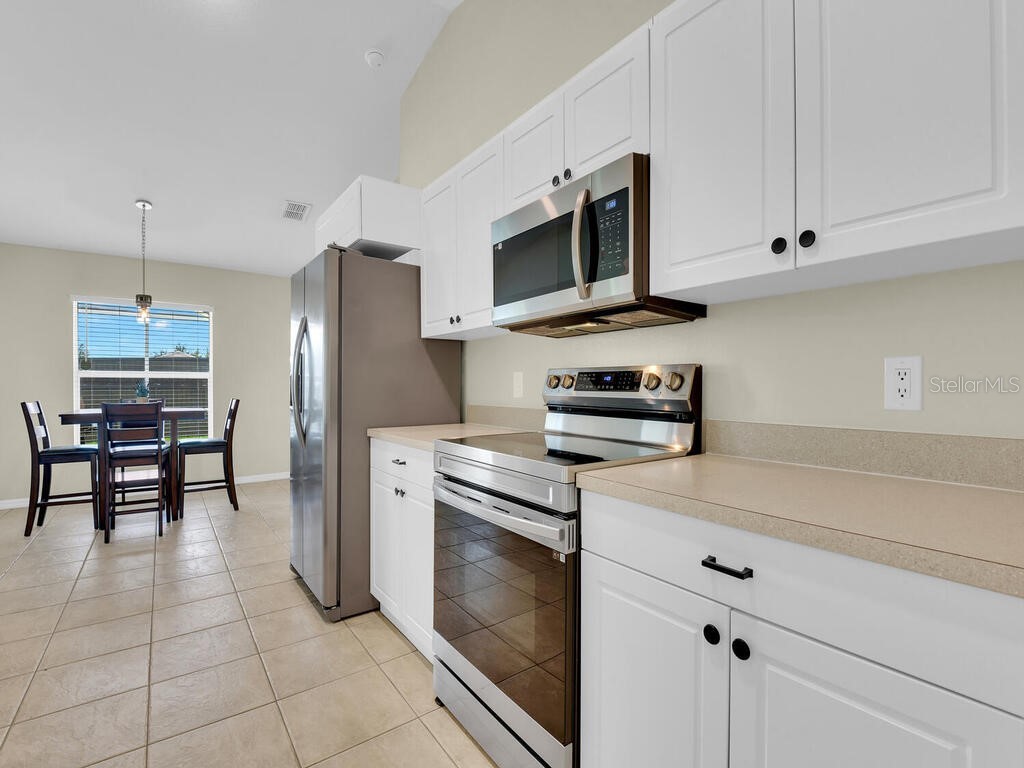 518 NW 11th Terrace Cape Coral FL 33993 C7514292 image8