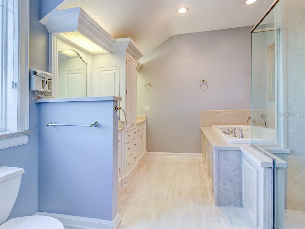 518 Riverside Drive Tarpon Springs FL 34689 TB8319572 image38