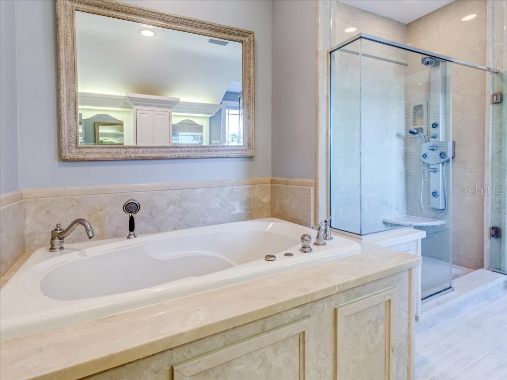 518 Riverside Drive Tarpon Springs FL 34689 TB8319572 image40