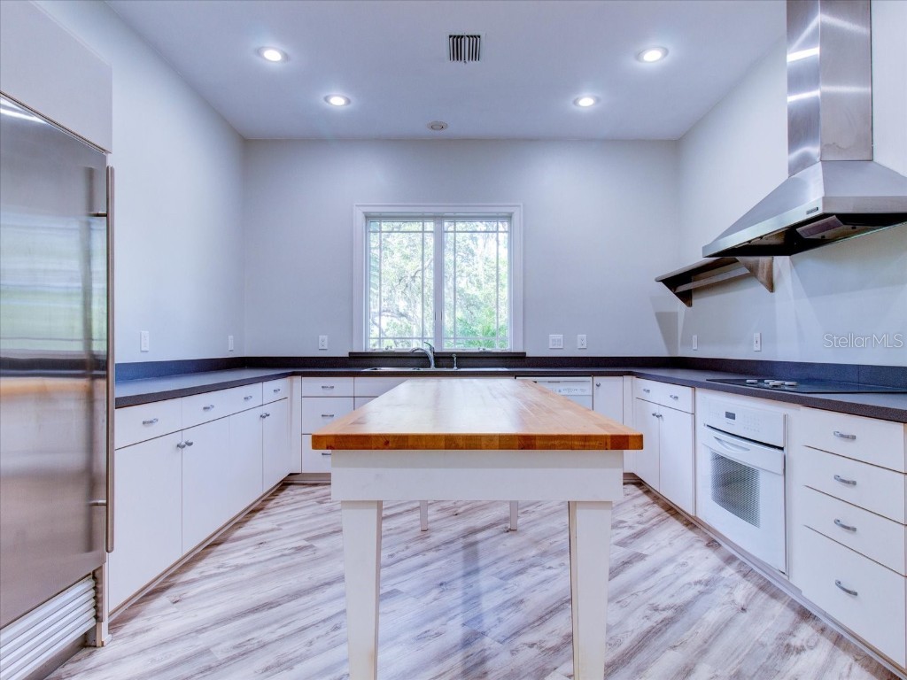 518 Riverside Drive Tarpon Springs FL 34689 TB8319572 image50