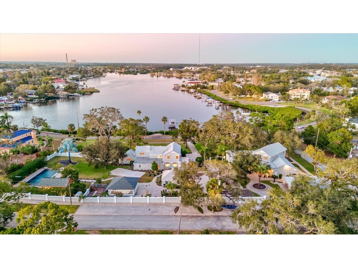 518 Riverside Drive Tarpon Springs FL 34689 TB8319572 image66