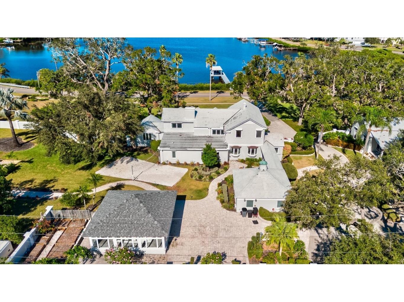 518 Riverside Drive Tarpon Springs FL 34689 TB8319572 image76