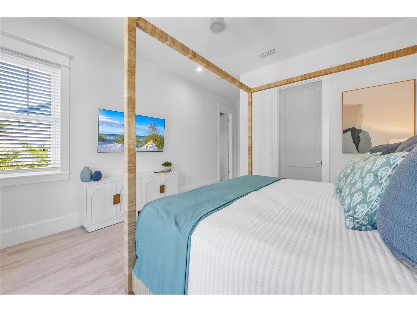 518 Spring Avenue Anna Maria FL 34216 A4685202 image26
