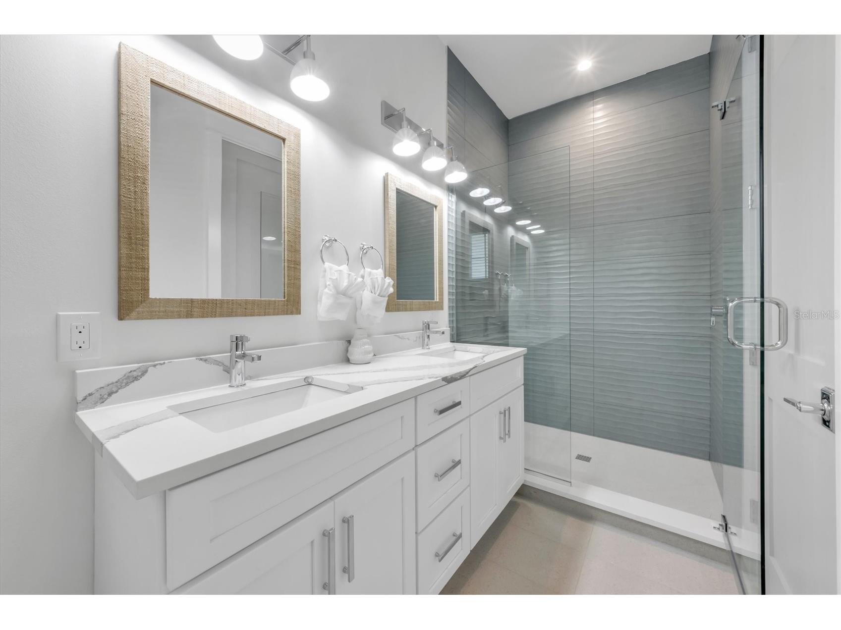 518 Spring Avenue Anna Maria FL 34216 A4685202 image27