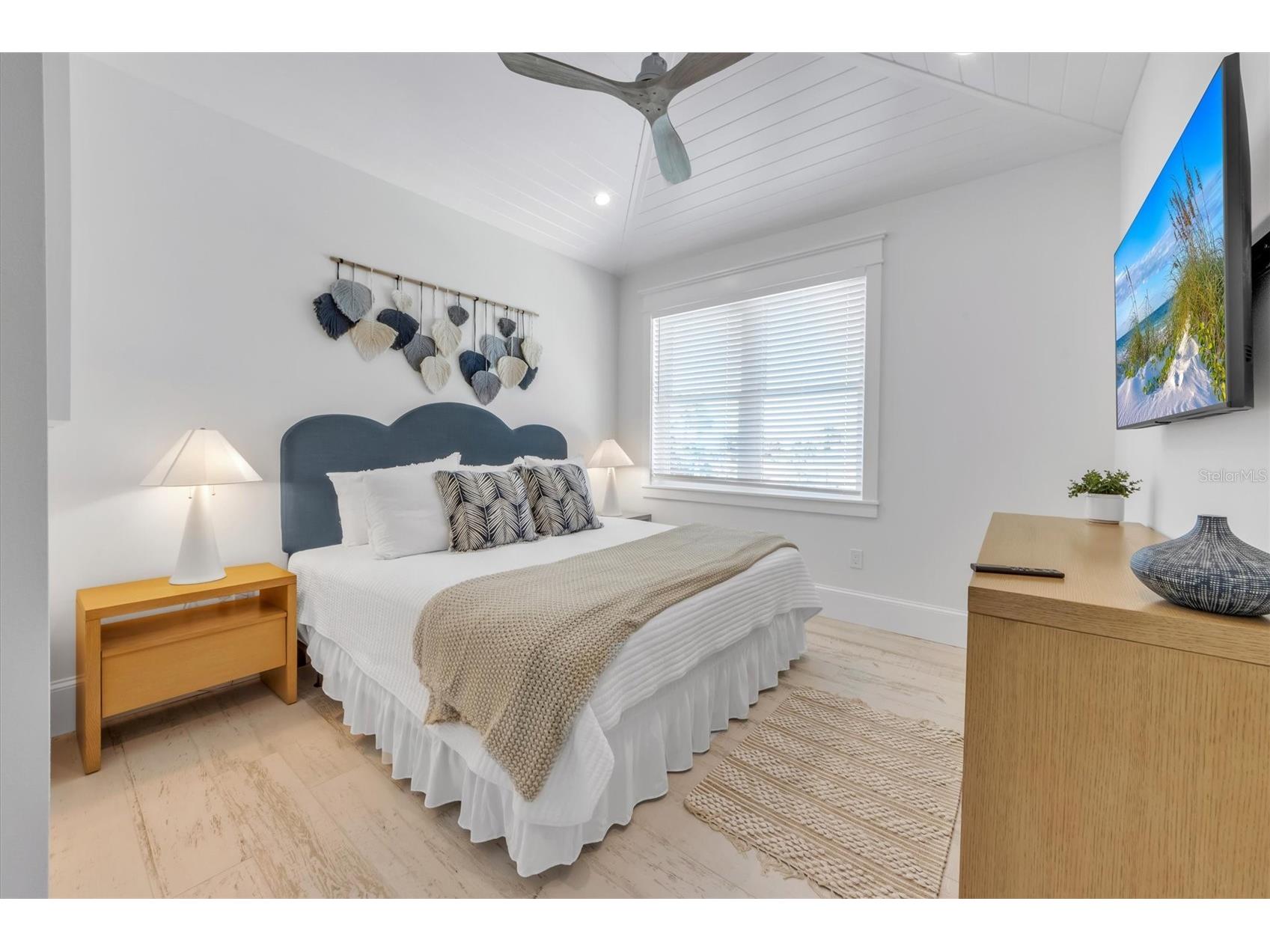 518 Spring Avenue Anna Maria FL 34216 A4685202 image35