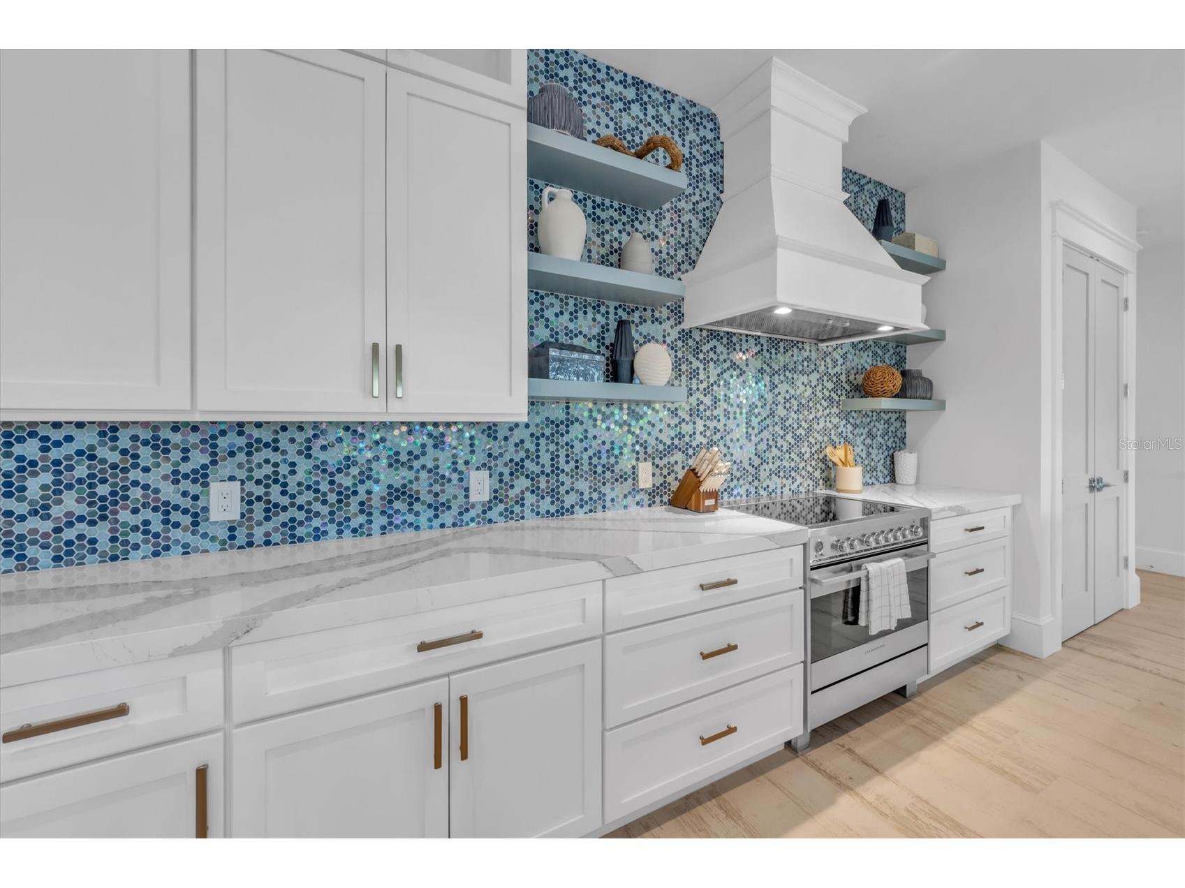 518 Spring Avenue Anna Maria FL 34216 A4685202 image8