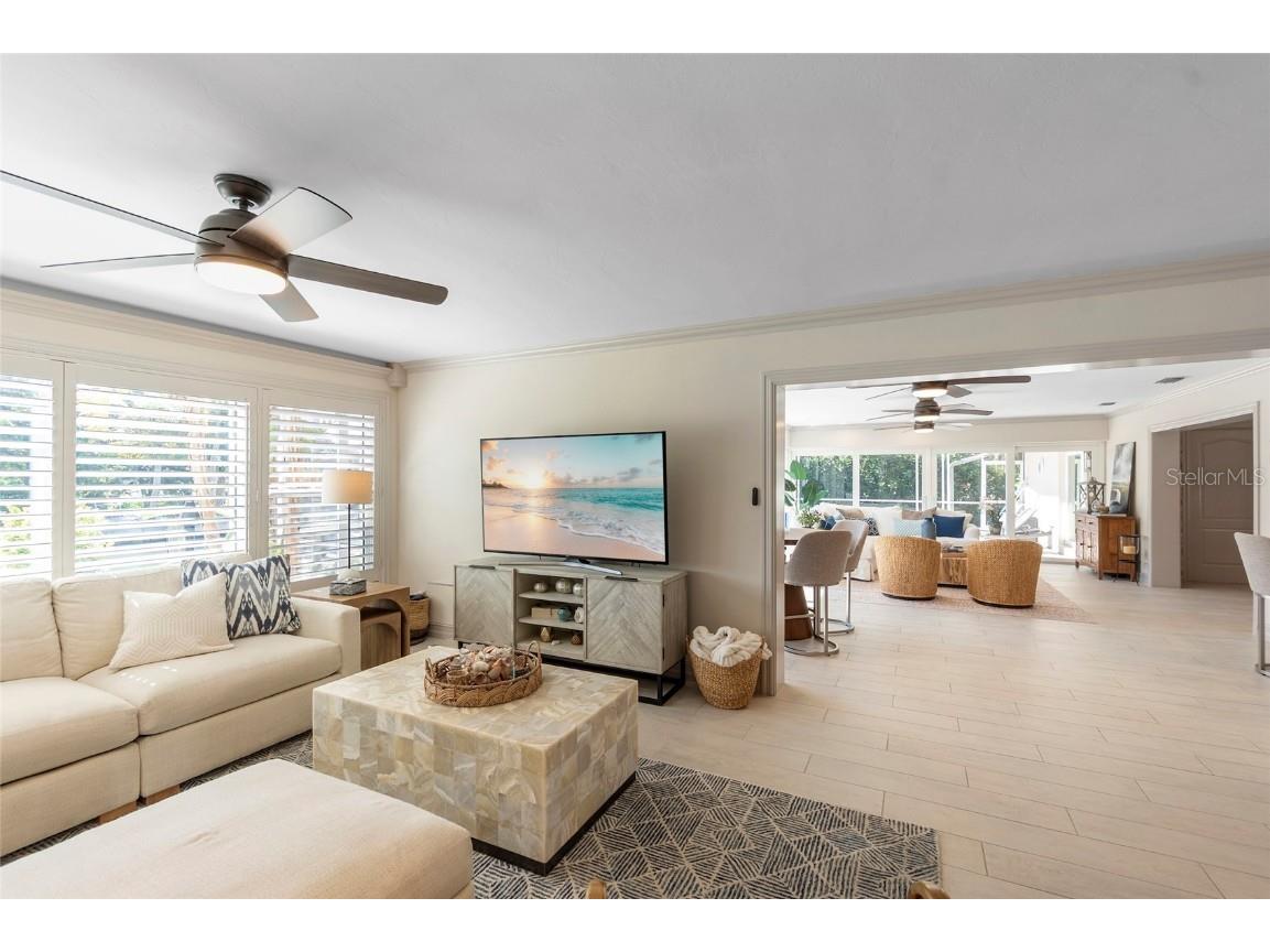 518 Venice Lane Sarasota FL 34242 A4672419 image23