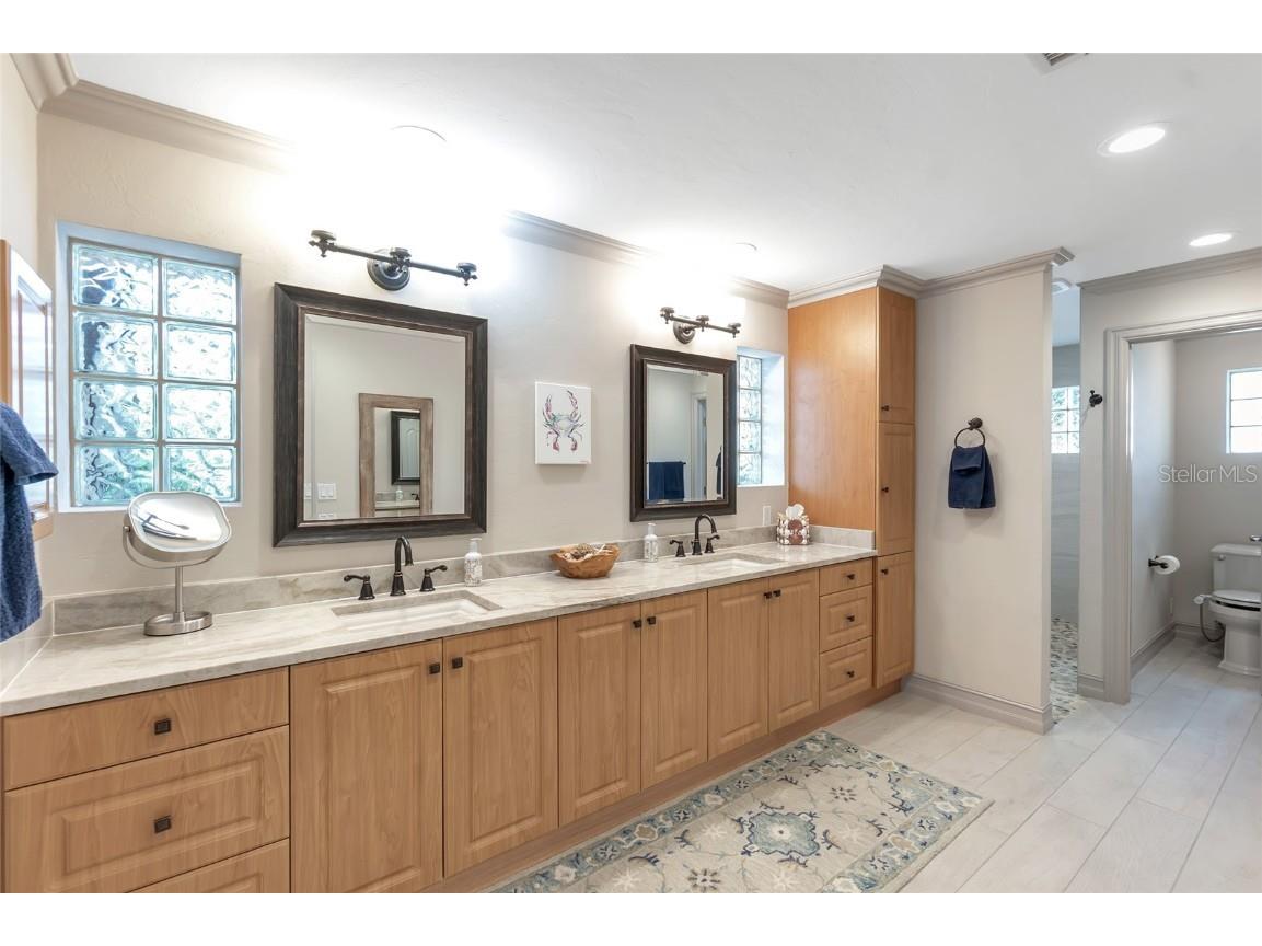 518 Venice Lane Sarasota FL 34242 A4672419 image28